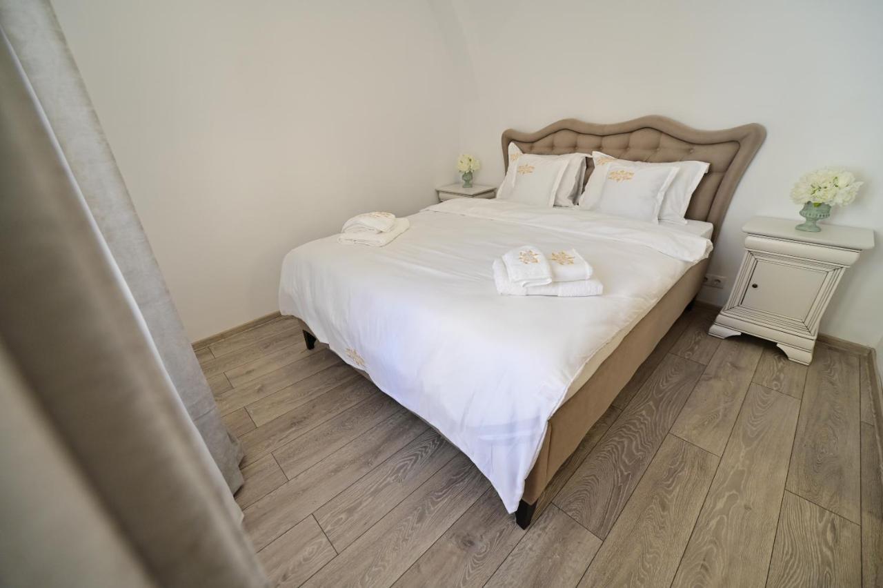 Apartments In The Heart Of Sibiu Exterior photo