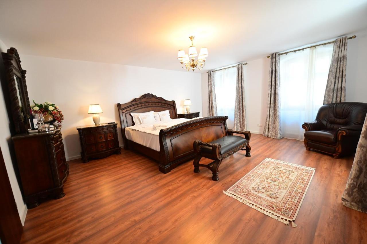 Apartments In The Heart Of Sibiu Exterior photo