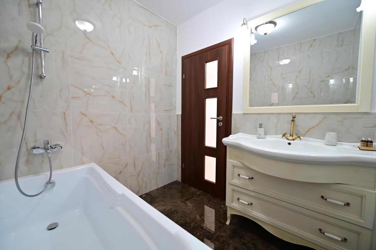 Apartments In The Heart Of Sibiu Exterior photo